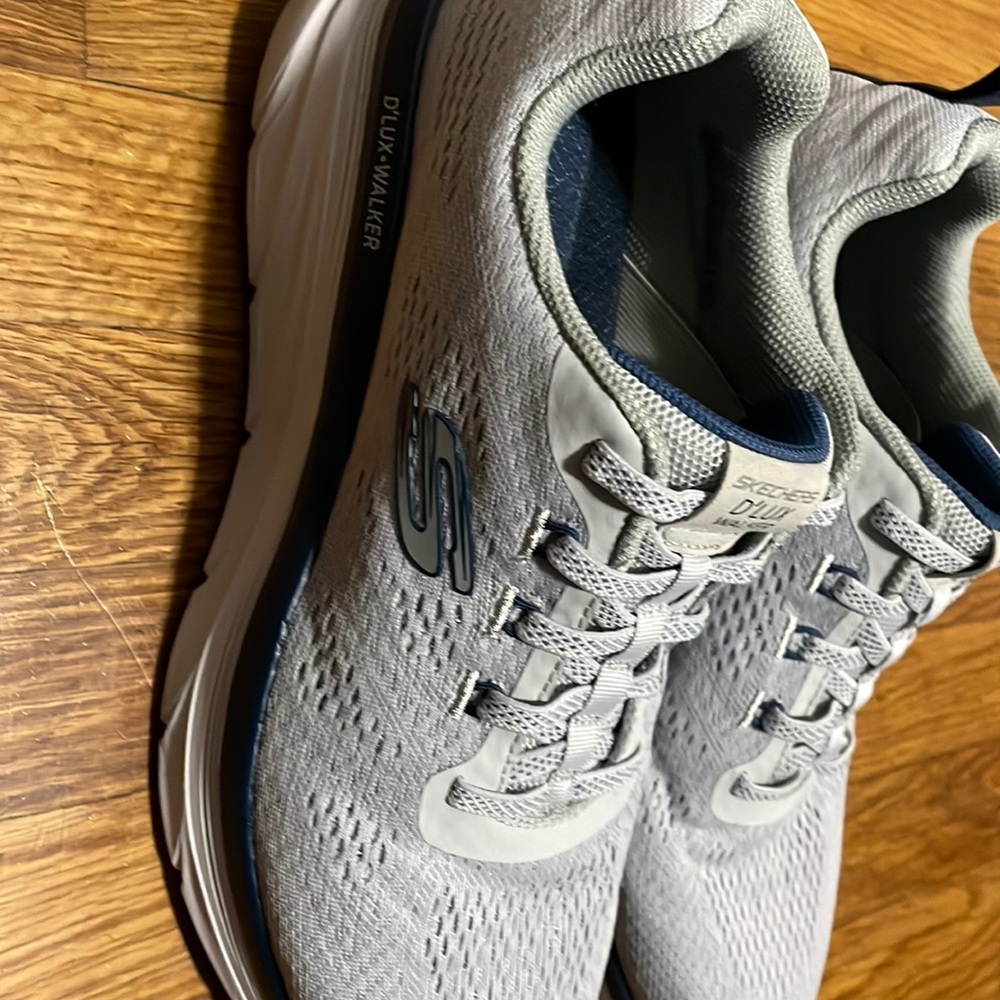 Sketchers Relaxed fit Memory Foam